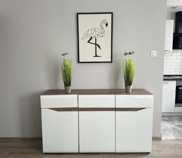 Gorzow Wielkopolski Apartment | Family-Friendly Stay at Apartament Górczyn 14 - Rated 9.7
