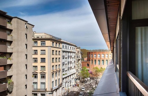 Old Town Apartment | Elegant Girona Center Apartment - Rated 9.3/10 by Guests