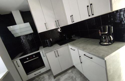 Elk Apartment | Heavenly Retreat: Pet & Child Friendly Stay Rated 9/10