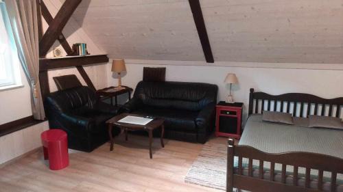 Milicz Apartment | Exceptional Stay at Apartament Jeleń w smokingu