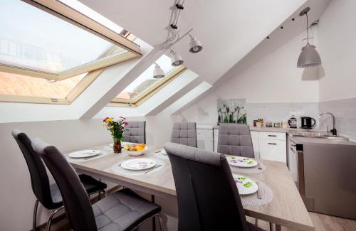Old Town Apartment | Pet-Friendly Retreat at Apartament Jezuicka 2 - Rated 9.5/10