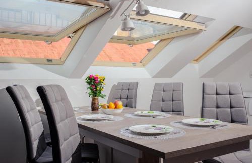 Old Town Apartment | Pet-Friendly Retreat at Apartament Jezuicka 2 - Rated 9.5/10