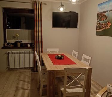 Czorsztyn Apartment | Karpetówka Apartment: Highly Rated, Family-Friendly Getaway