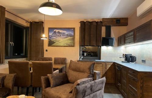 Szlachtowa Apartment | Oceanfront Comfort at Apartament Kaukaz with Hot Tub