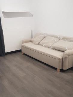 Zoliborz Apartment | Cozy Studio Apartment in Central Warsaw - Pet Friendly