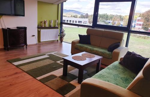Limanowa Apartment | Explore Apartament Kleopatra: Highly Rated & Family-Friendly