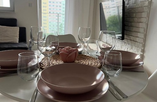 Lublin Apartment | Prime Polish Apartment with Gym, Rated 9.6 by Guests