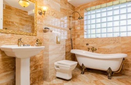 Wadowice Apartment | Family-Friendly Stay at Apartament Królewski - Rated 9/10
