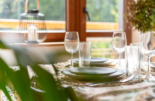 Ustron Apartment | Pet-Friendly Retreat: Apartament Latynoski with Garden