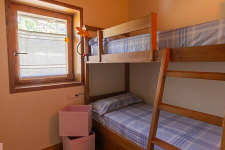 Estavar Apartment | Family-Friendly Comfort at Apartament les Carrerades
