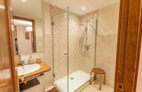 Estavar Apartment | Child-Friendly Retreat at Apartament les Costes del Cadí