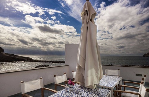 Sant'Angelo Apartment | Comfortable Libeccio Apartment - Family-Friendly Getaway
