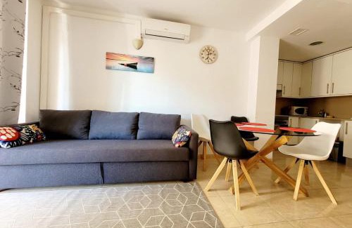 Lloret Town Center Apartment | Top-Rated Apartment in Lloret de Mar with Terrace Access
