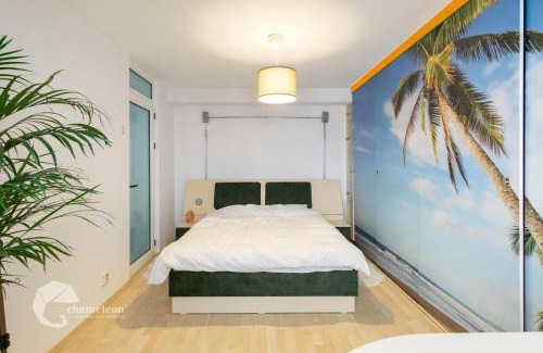 Onesti Apartment | Elegant Apartment in Onești with Hot Tub & Breakfast