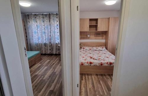 Corabia Apartment | Budget-Friendly Family Stay at Apartament Madalina