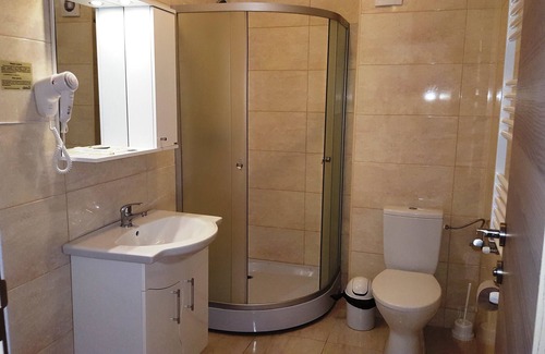 Constanta Apartment | Oceanfront Retreat at Apartament Mamaia Nord Sunray