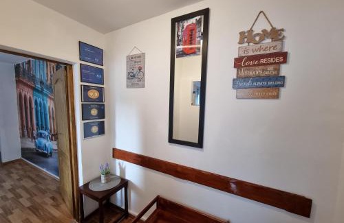 Orsova Apartment | Family-Friendly Getaway at Apartament Maya - Rated 9.5/10