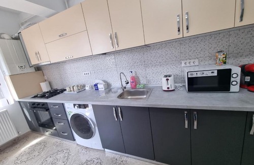 Ramnicu Valcea Apartment | Family-Friendly Retreat at Apartament Mihaela: Rated 9.6