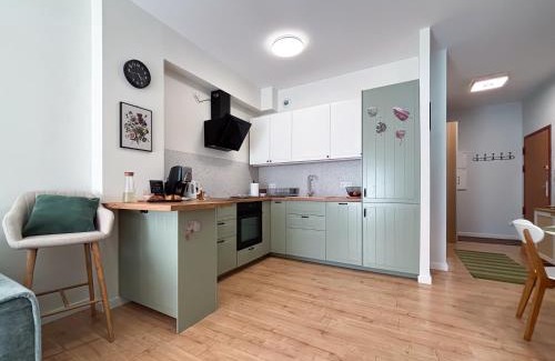 Jezyce Apartment | Highly Rated Apartament Mona Jeżyce - Family & Accessible Stay