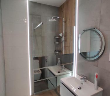 Elk Apartment | Family-Friendly Apartament Mono Ełk in the Heart of Downtown