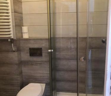 Ryn Apartment | Lakeview Apartment in Ryn: Family-Friendly Retreat