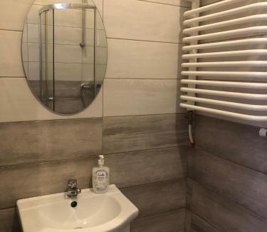 Ryn Apartment | Lakeview Apartment in Ryn: Family-Friendly Retreat