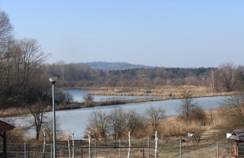Sanok Apartment | Highly Rated Apartament Nad Stawami - Perfect for Families