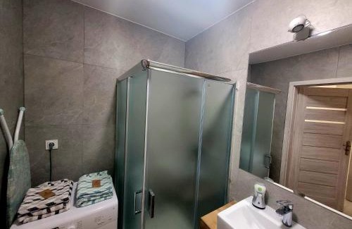 Koszalin Apartment | Cozy Apartament Nadmorski with WiFi & Breakfast Included