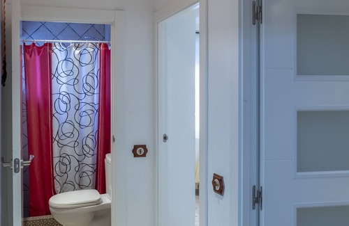 Distrito Sur Apartment | Convenient Apartment Steps from the Mosque - Pet Friendly!