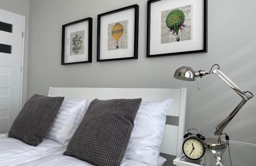 Dzierzoniow Apartment | Pet Friendly Retreat at Apartament Oś. Błękitne 10H