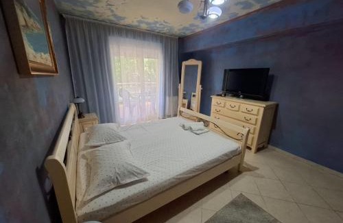 Neptun Apartment | Cozy Oceanfront Stay at Apartament Onix with Views