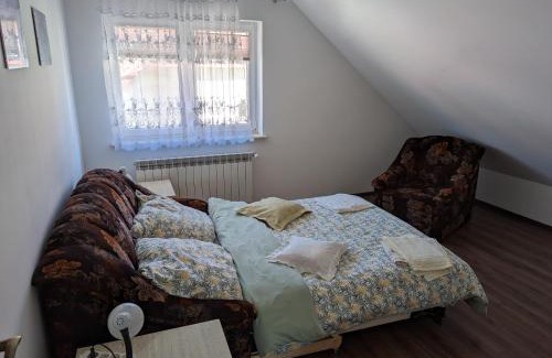 Stare Juchy Apartment | Family-Friendly Retreat at Apartament Osak - Pet Welcoming