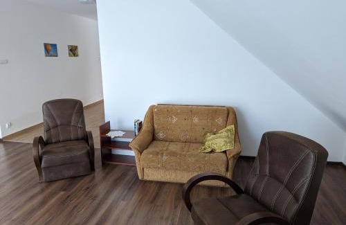 Stare Juchy Apartment | Family-Friendly Retreat at Apartament Osak - Pet Welcoming