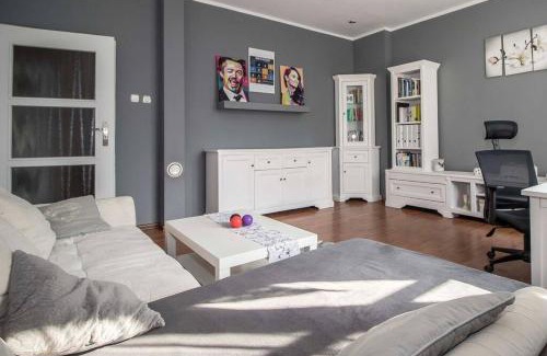 Tarnowskie Gory Apartment | Pet-Friendly Apartment Pablo in Tarnowskie Góry - 9/10 Score