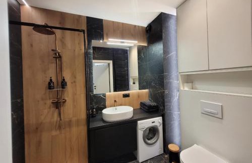 Czestochowa Apartment | Highly Rated Family-Friendly Stay at Apartament Parkitka