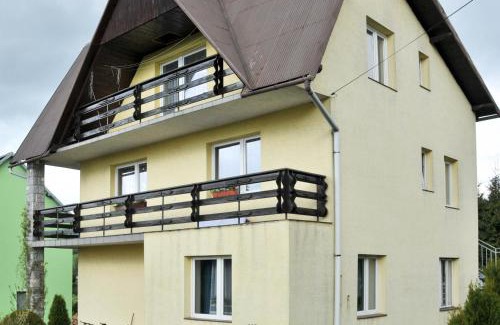 Krynica-Zdroj Apartment | Pet-Friendly Escape at Apartament Pod Łanem - 9.6/10 Rated