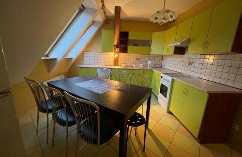 Sokołowsko Apartment | Pet-Friendly Retreat at Apartament pod Stożkiem - 10/10 Rated