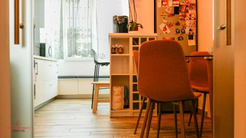 Calimanesti Apartment | Discover Apartament Popescu: 4-Star Family-Friendly Retreat