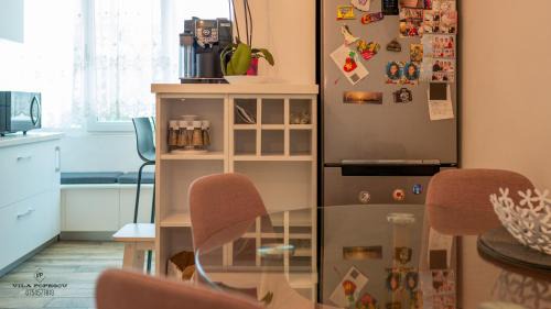 Calimanesti Apartment | Discover Apartament Popescu: 4-Star Family-Friendly Retreat