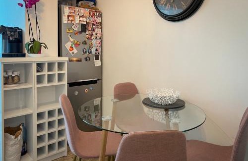 Calimanesti Apartment | Discover Apartament Popescu: 4-Star Family-Friendly Retreat