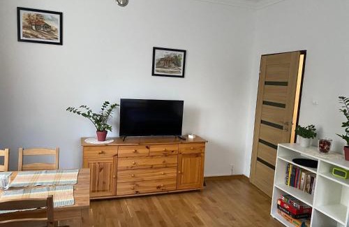 Pulawy Apartment | Kid-Friendly Retreat Near Park Czartoryskich - Rated 9.3/10