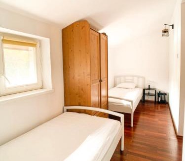 Torun Apartment | Cozy Apartment by the Park: Family & Pet-Friendly Stay