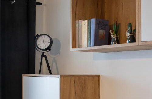 Biala Podlaska Apartment | Top-Rated Apartment przy PILECKIEGO 34 with Breakfast & More