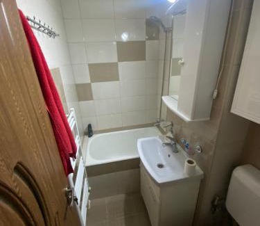 Deva Apartment | Child-Friendly Apartment in Deva with 9.3/10 Guest Rating