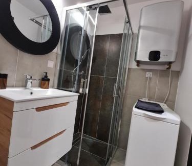 Boleslawiec Apartment | Guest Rated 9.9: Retro Apartment in Bolesławiec for Families