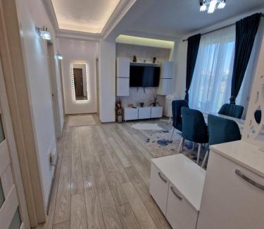Suceava Apartment | Exceptional Apartament Rezidențial with Hot Tub & Family Amenities