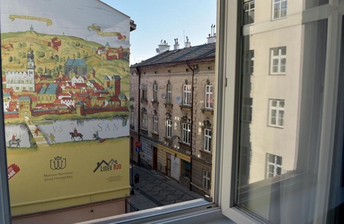 Przemysl Apartment | Child-Friendly Retreat at Apartament Serbańska 1/3