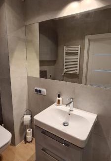 Gorzow Wielkopolski Apartment | Guest Rated 10/10: Family-Friendly Sorrento Apartment