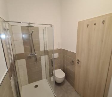 Bernburg Apartment | Guest Rated 8.8: Family-Friendly Apartament Suite 1