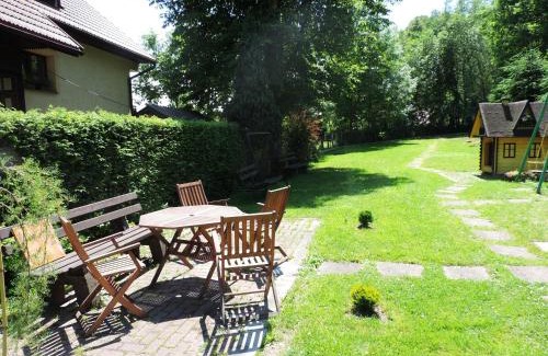 Sucha Beskidzka Apartment | Guest Rated 9.5: Family-Friendly Apartament Suzyw Kicek
